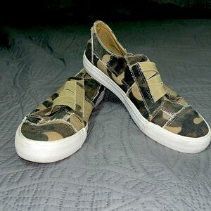 Camo print slip on shoes. Size 9.5